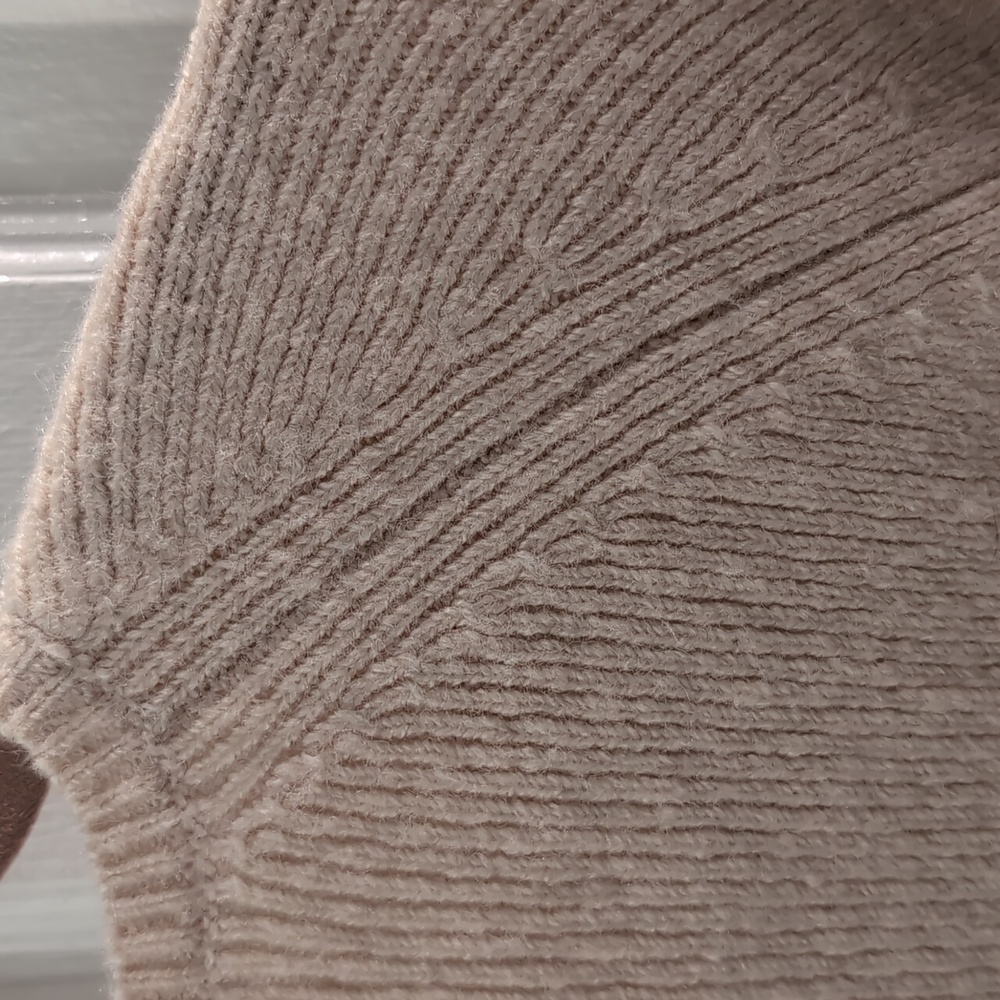Ann Taylor Soft Light Pink Knit Sweater - Picture 4 of 9